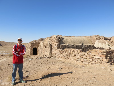 Remains of buildings at Khalate Talkh